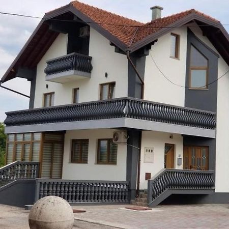 Teal Apartments Bihać Esterno foto
