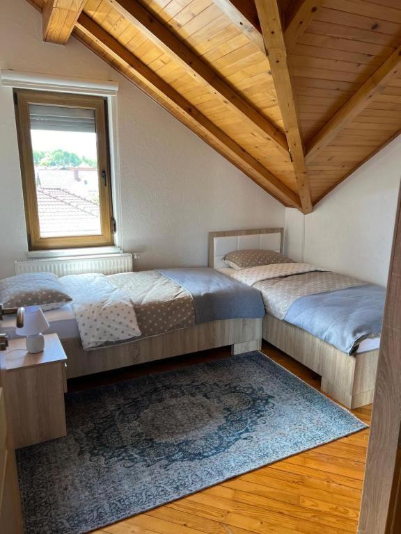 Teal Apartments Bihać Esterno foto